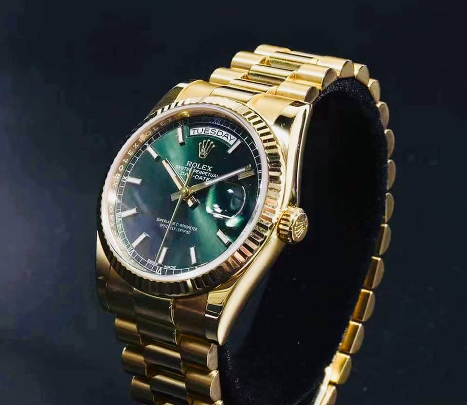 顯赫人士的擁戴之選 勞力士 DAY-DATE系列 已經停產很珍貴超級珍貴 2017年 5年保修保卡 